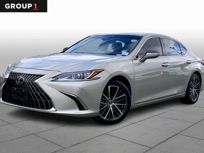 Used 2025 Lexus ES 350 w/ Premium Package