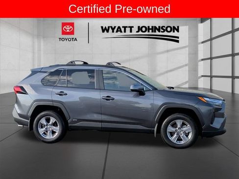 Certified 2025 Toyota RAV4 LE AWD/4WD image 6