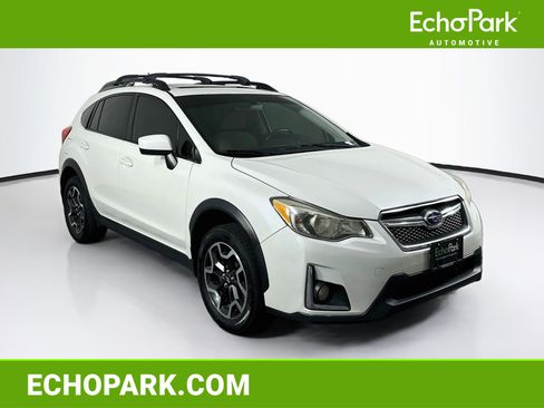 Used 2017 Subaru Crosstrek 2.0i Premium w/ Moonroof Package AWD/4WD image 1