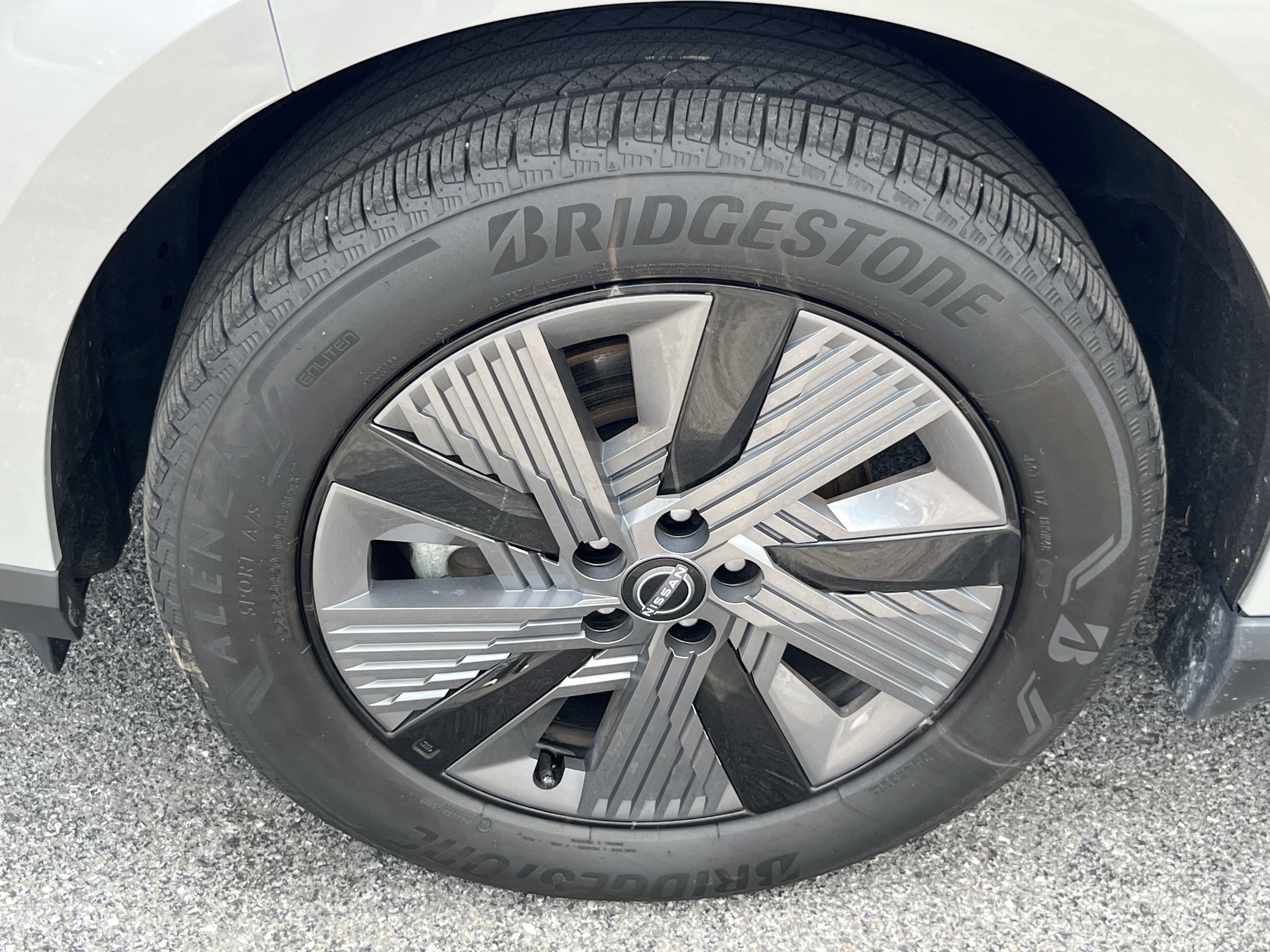 Used 2025 Nissan Murano SL AWD/4WD image 14