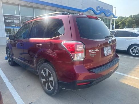 Used 2018 Subaru Forester 2.5i w/ Alloy Wheel Package AWD/4WD image 6