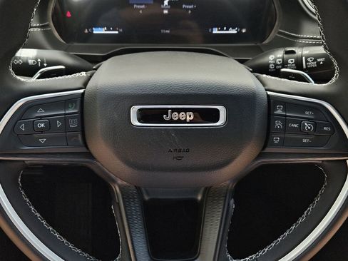 New 2026 Jeep Grand Cherokee Laredo RWD image 22
