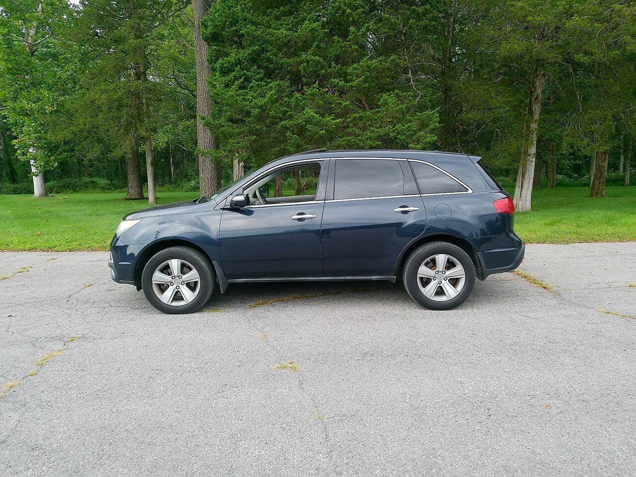 Used 2011 Acura MDX w/ Technology Package AWD/4WD image 4