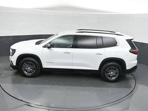 Used 2025 GMC Acadia Elevation FWD image 38