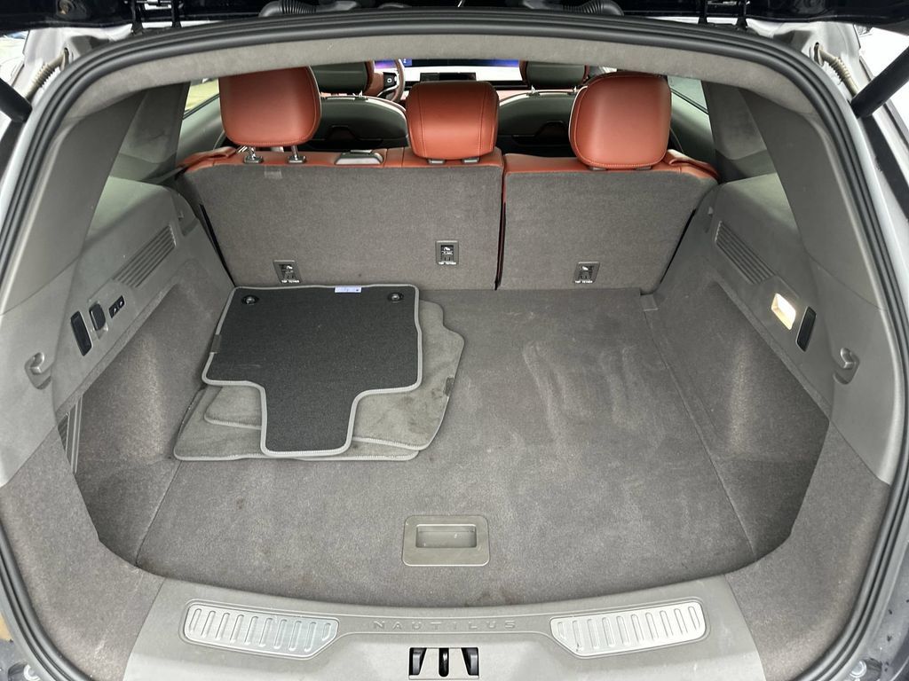 Certified 2024 Lincoln Nautilus Black Label AWD/4WD image 22