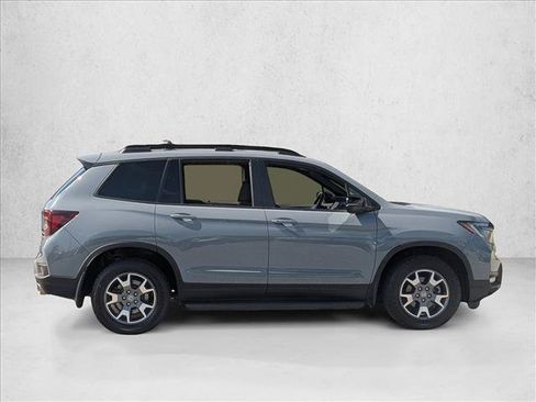 Used 2022 Honda Passport TrailSport image 4