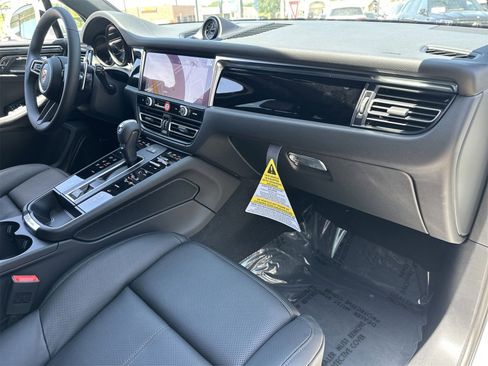 New 2025 Porsche Macan image 19