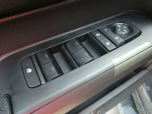 Used 2024 Toyota Tacoma SR AWD/4WD image 24