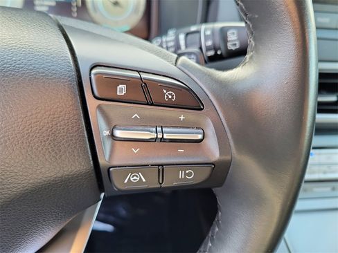 Used 2022 Hyundai Kona SEL w/ Convenience Package image 6