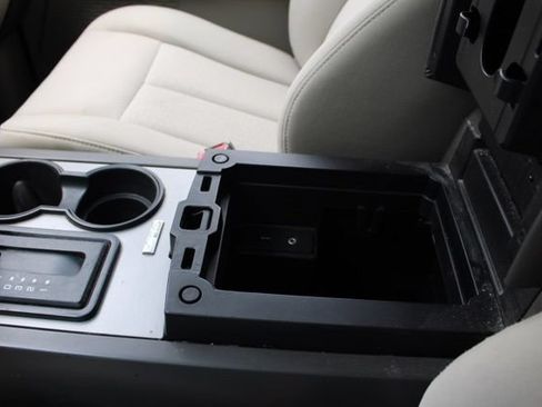 Used 2011 Ford Expedition XLT AWD/4WD image 37