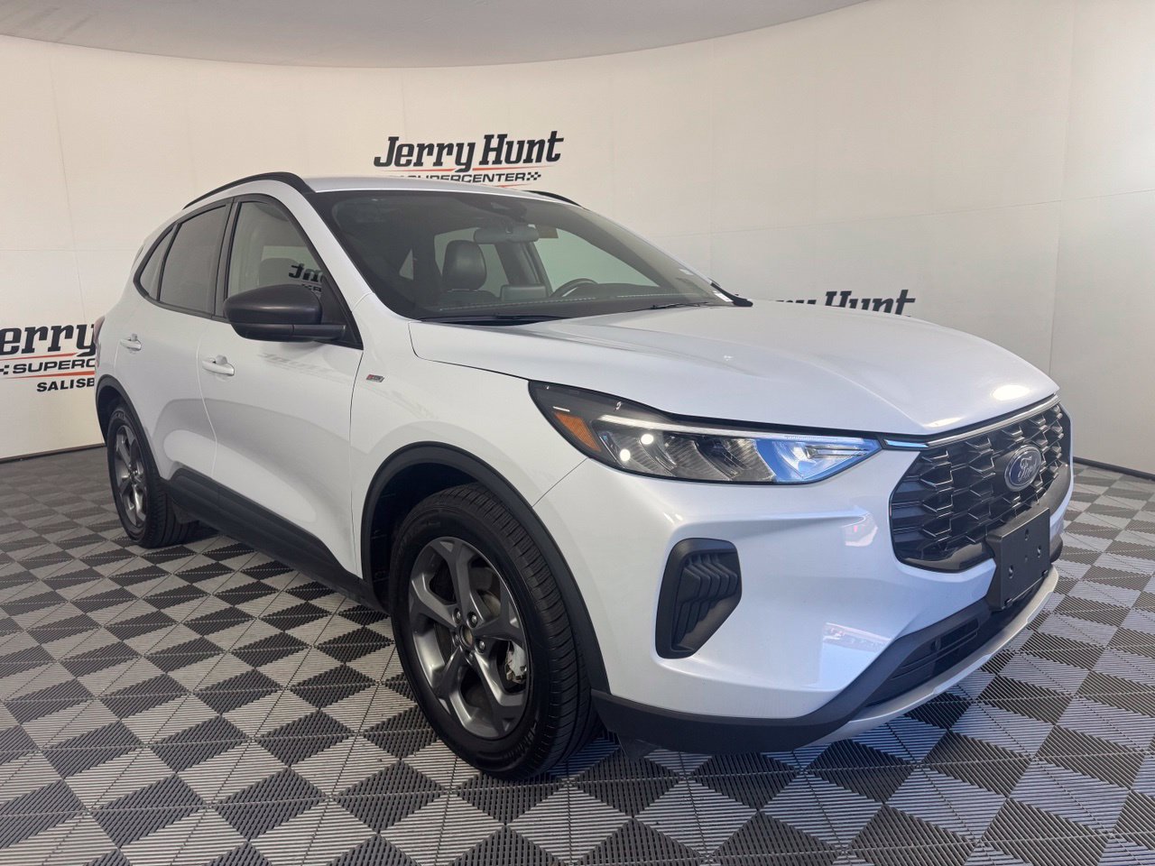 Used 2025 Ford Escape ST-Line FWD image 6