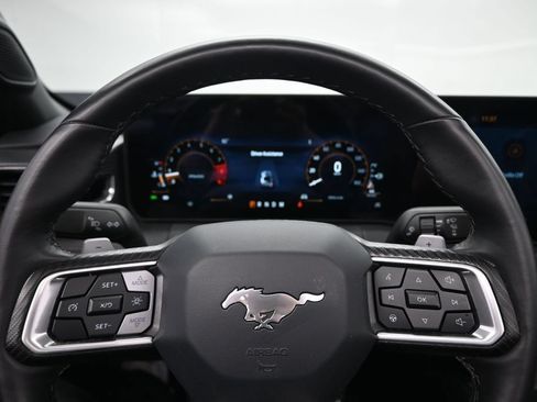 Used 2025 Ford Mustang GT Premium RWD image 13