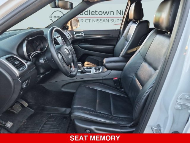 Used 2018 Jeep Grand Cherokee Limited AWD/4WD image 14