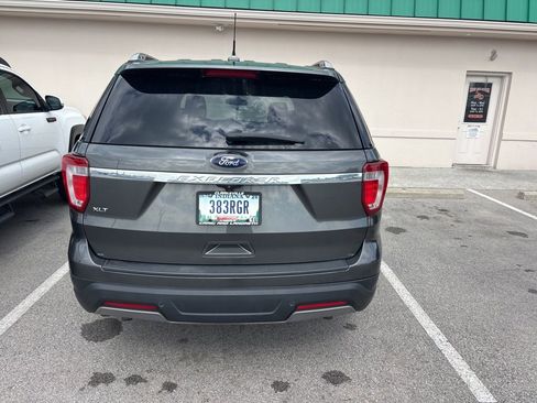 Used 2019 Ford Explorer XLT w/ Equipment Group 202A FWD image 3