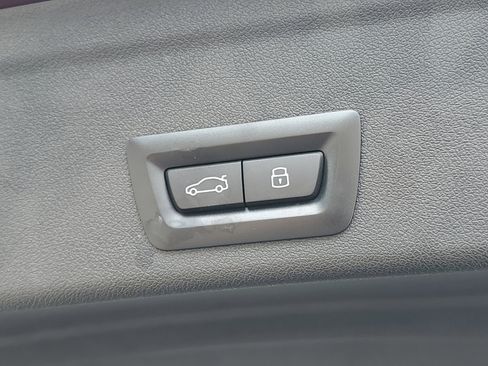 Certified 2024 BMW X6 xDrive40i w/ Premium Package image 26