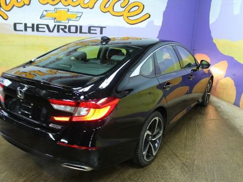 Used 2021 Honda Accord Sport Special Edition image 8