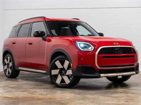 Certified 2025 MINI Cooper Countryman S w/ Comfort Package Max image 4