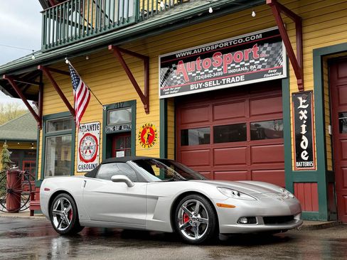 Used 2007 Chevrolet Corvette Convertible w/ Preferred Equipment Group image 3