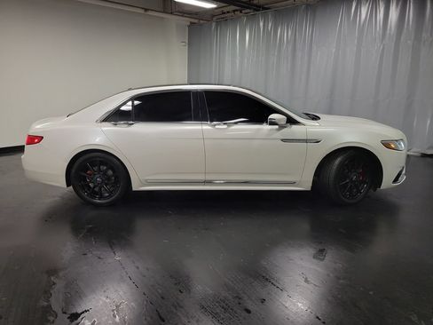 Used 2017 Lincoln Continental Reserve AWD/4WD image 10