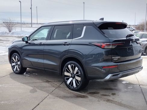 New 2026 Mitsubishi Outlander SEL image 19