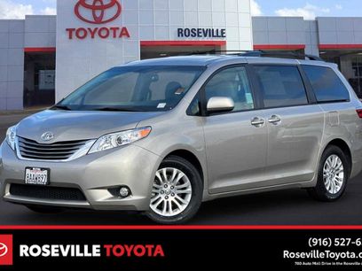 Used 2017 Toyota Sienna XLE Premium