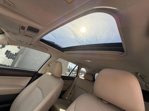 Used 2017 Subaru Outback 3.6R Limited image 25