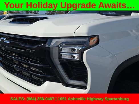 Used 2024 Chevrolet Silverado 2500 LTZ w/ LTZ Plus Package image 32