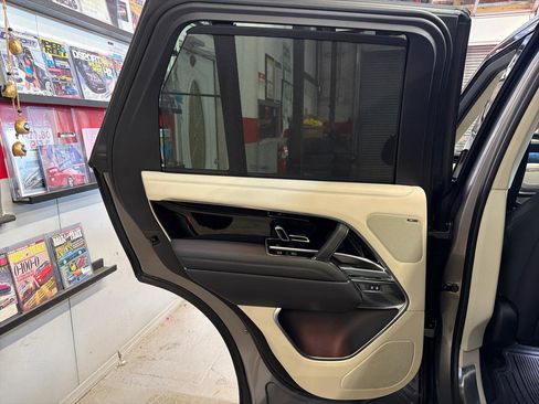Used 2023 Land Rover Range Rover SE AWD/4WD image 26