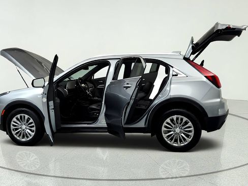 Certified 2024 Cadillac XT4 Premium Luxury w/ Cold Weather Package FWD image 10