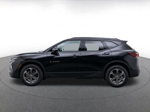 Used 2026 Chevrolet Blazer LT FWD image 4