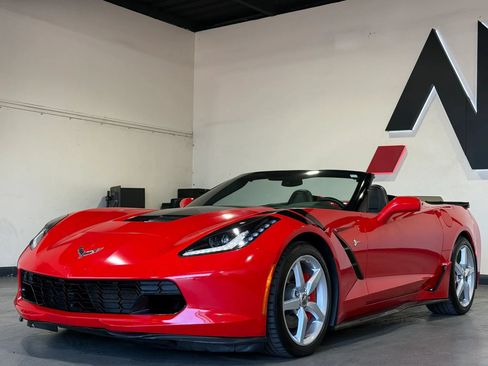 Used 2014 Chevrolet Corvette Stingray Convertible RWD image 8