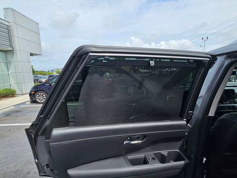 Certified 2023 Nissan Pathfinder Platinum w/ Cargo Package AWD/4WD image 12