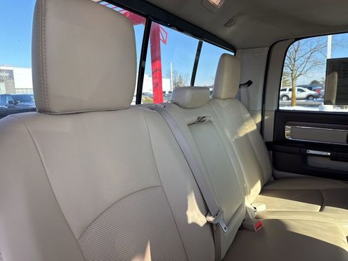 Used 2015 RAM 1500 Laramie w/ Convenience Group image 24