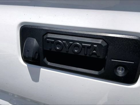 Used 2021 Toyota Tacoma SR RWD image 31