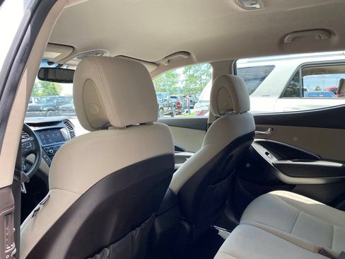 Used 2018 Hyundai Santa Fe Sport w/ 2.4L Value Package 02 FWD image 32