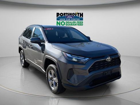 Used 2023 Toyota RAV4 XLE AWD/4WD image 1