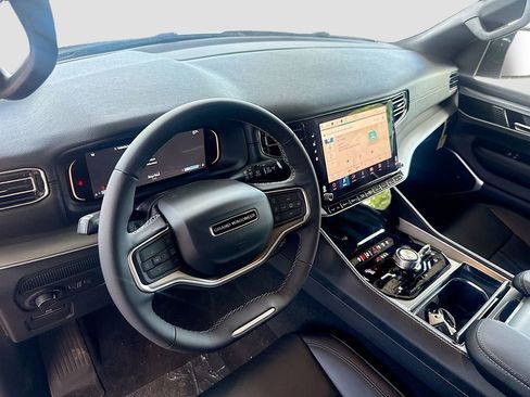 New 2026 Jeep Grand Wagoneer 4WD image 9