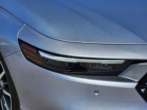 Used 2024 Honda Accord Touring image 6