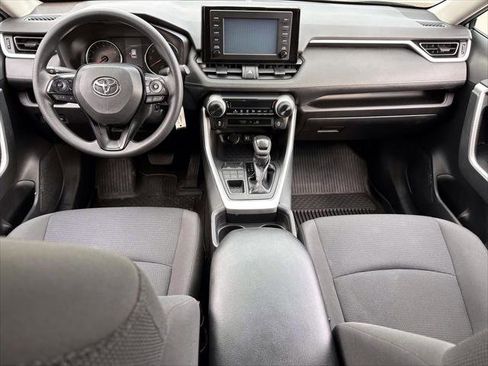 Used 2019 Toyota RAV4 LE image 17