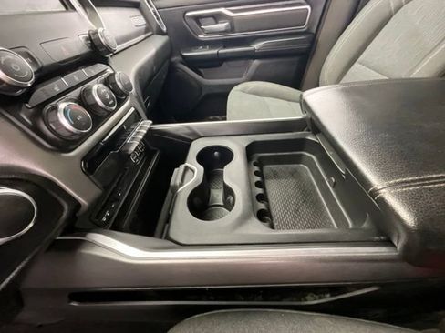 Used 2019 RAM 1500 Big Horn AWD/4WD image 18