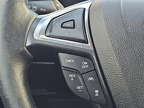 Used 2022 Ford Edge SEL w/ Convenience Package image 17