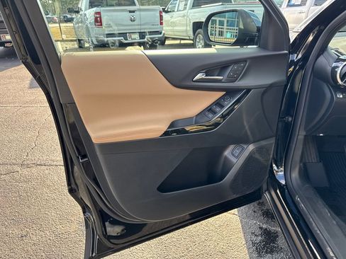 New 2026 Chevrolet Equinox ACTIV w/ Convenience Package III FWD image 11