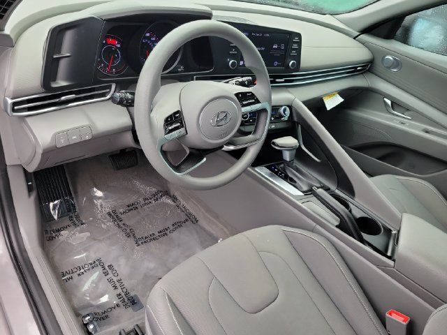Certified 2023 Hyundai Elantra SEL FWD image 8
