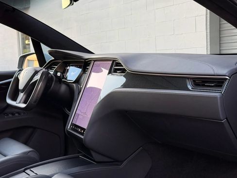 Used 2019 Tesla Model X Long Range AWD/4WD image 12