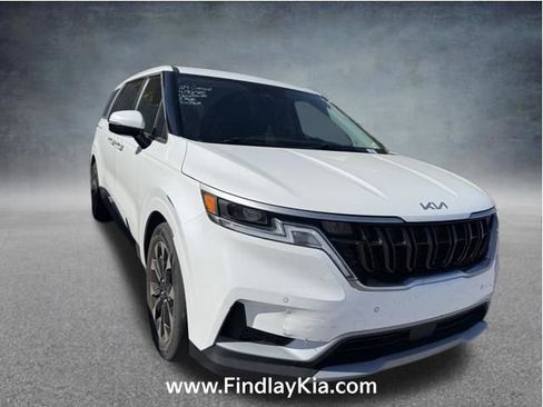 Used 2024 Kia Carnival EX FWD image 2