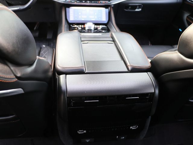 Used 2023 Jeep Grand Wagoneer Series III w/ Rear Seat Video Group 1 AWD/4WD image 18