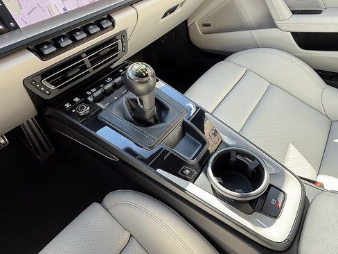 Certified 2022 Porsche 911 GT3 image 17