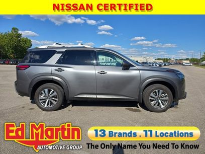 Certified 2025 Nissan Pathfinder SL