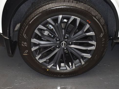 New 2026 Nissan Rogue Platinum w/ Platinum Premium Package image 5