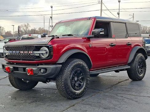 Certified 2025 Ford Bronco Badlands image 3
